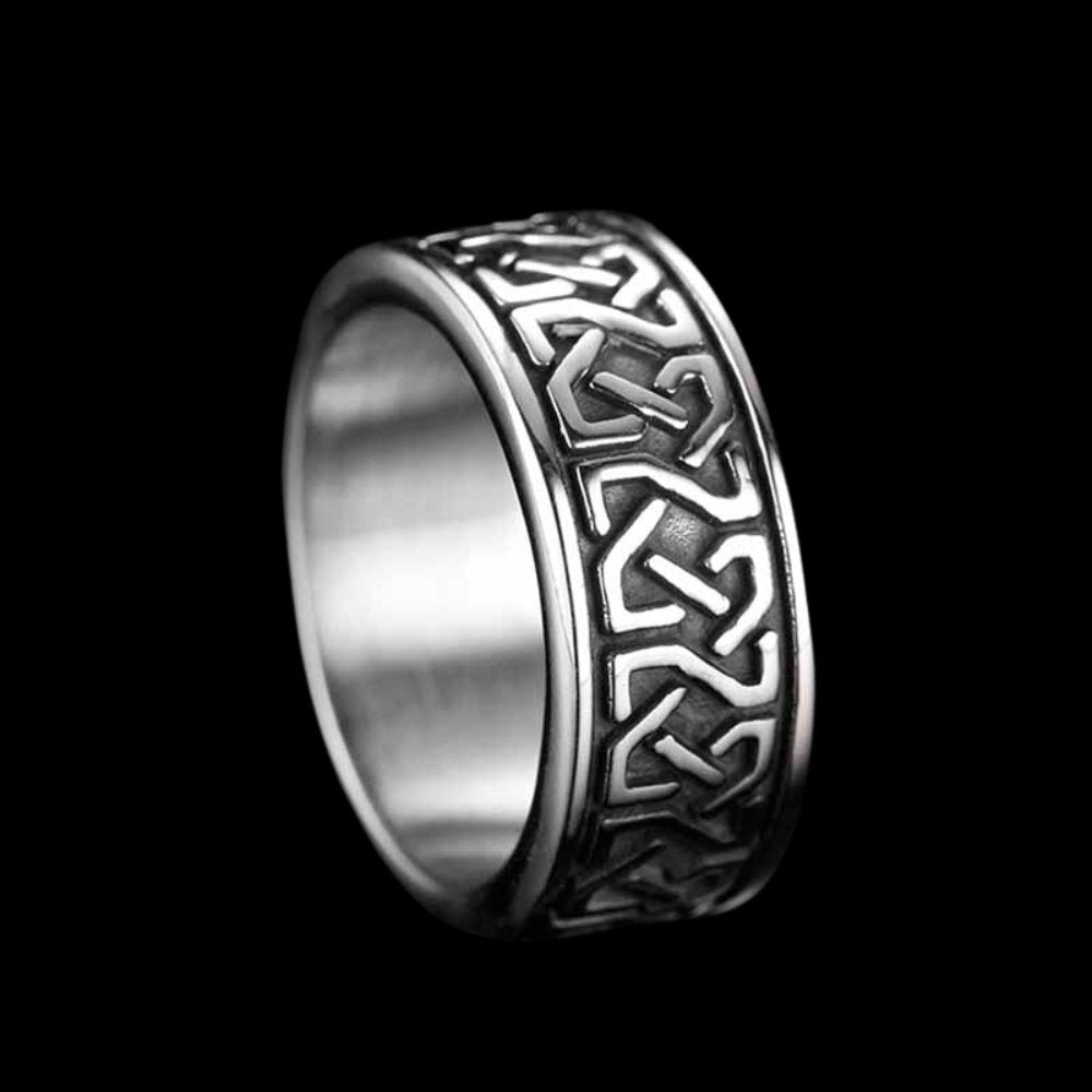 Celtic sailors store knot ring